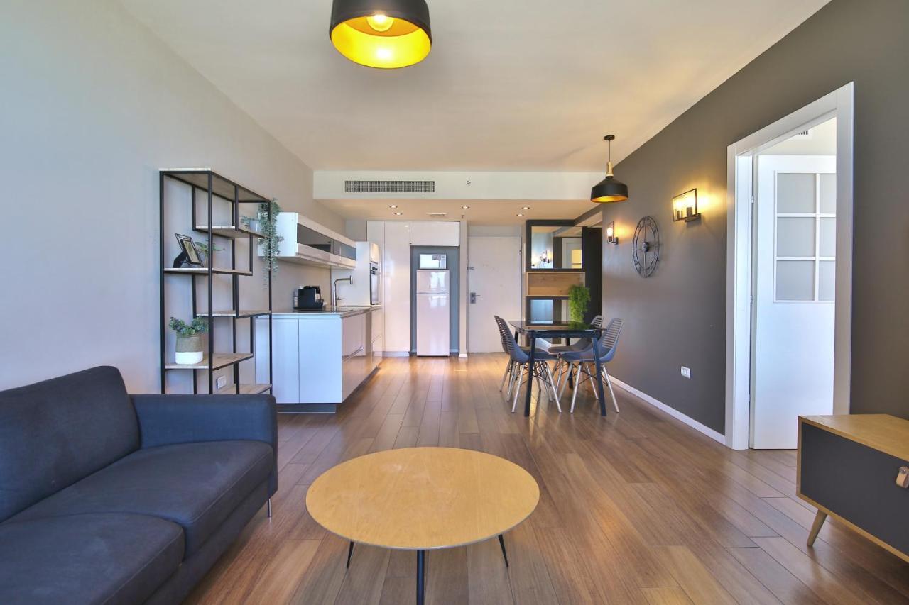 Luxury Suites By Notaly Ariel - Carmel Beach Hayfa Dış mekan fotoğraf