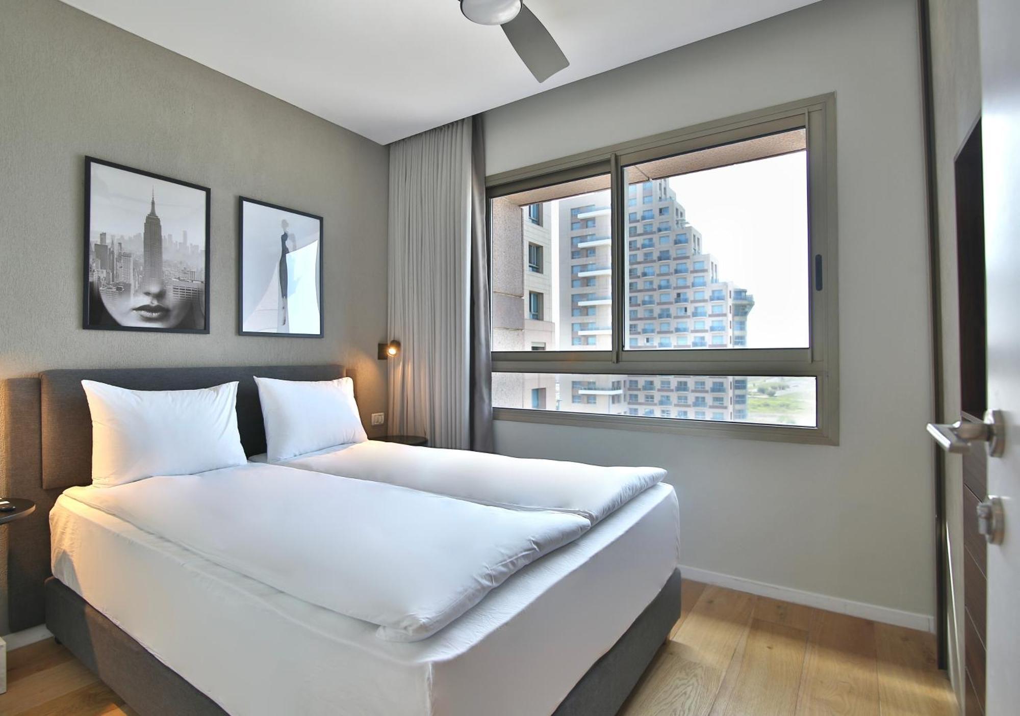 Luxury Suites By Notaly Ariel - Carmel Beach Hayfa Dış mekan fotoğraf