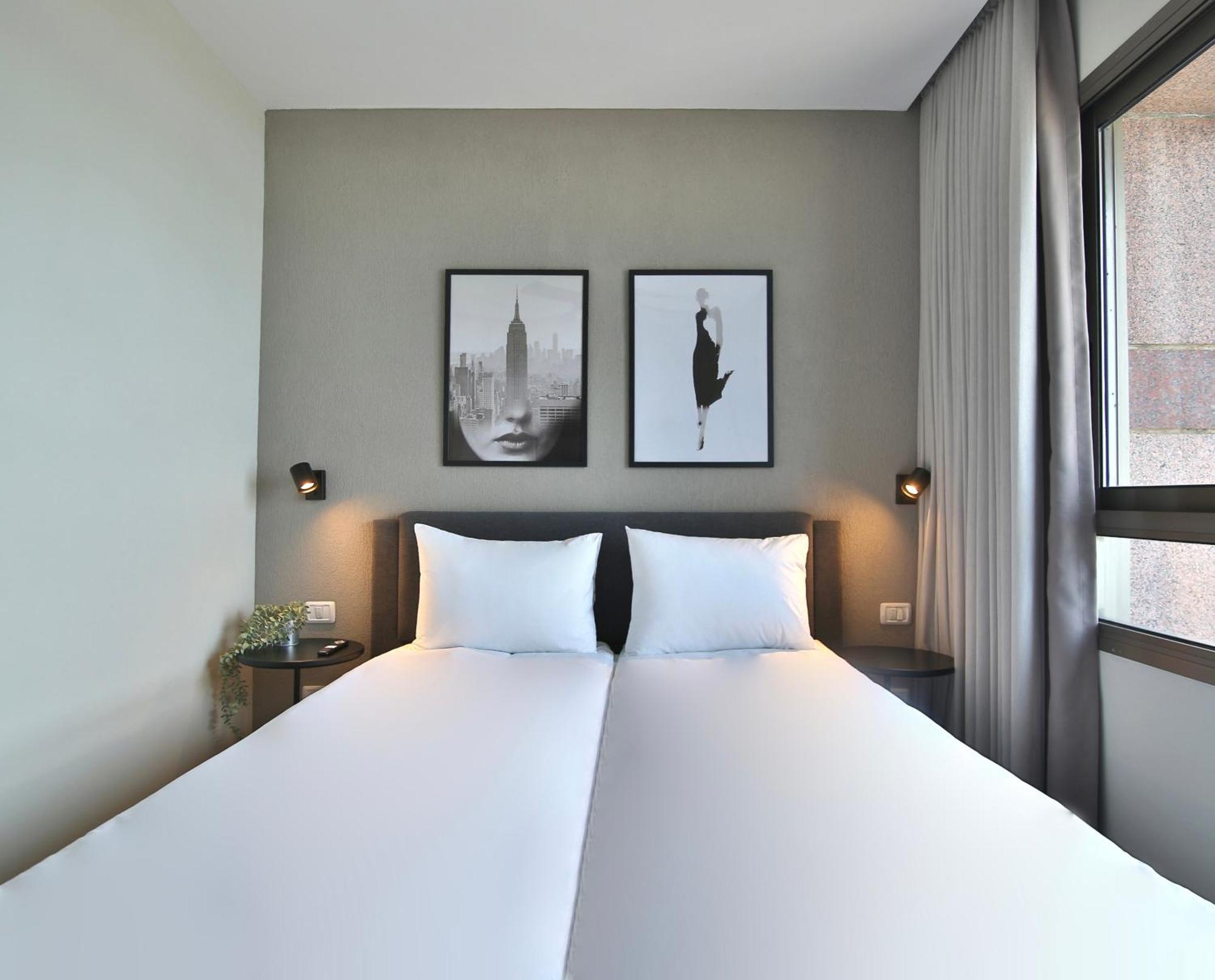 Luxury Suites By Notaly Ariel - Carmel Beach Hayfa Oda fotoğraf