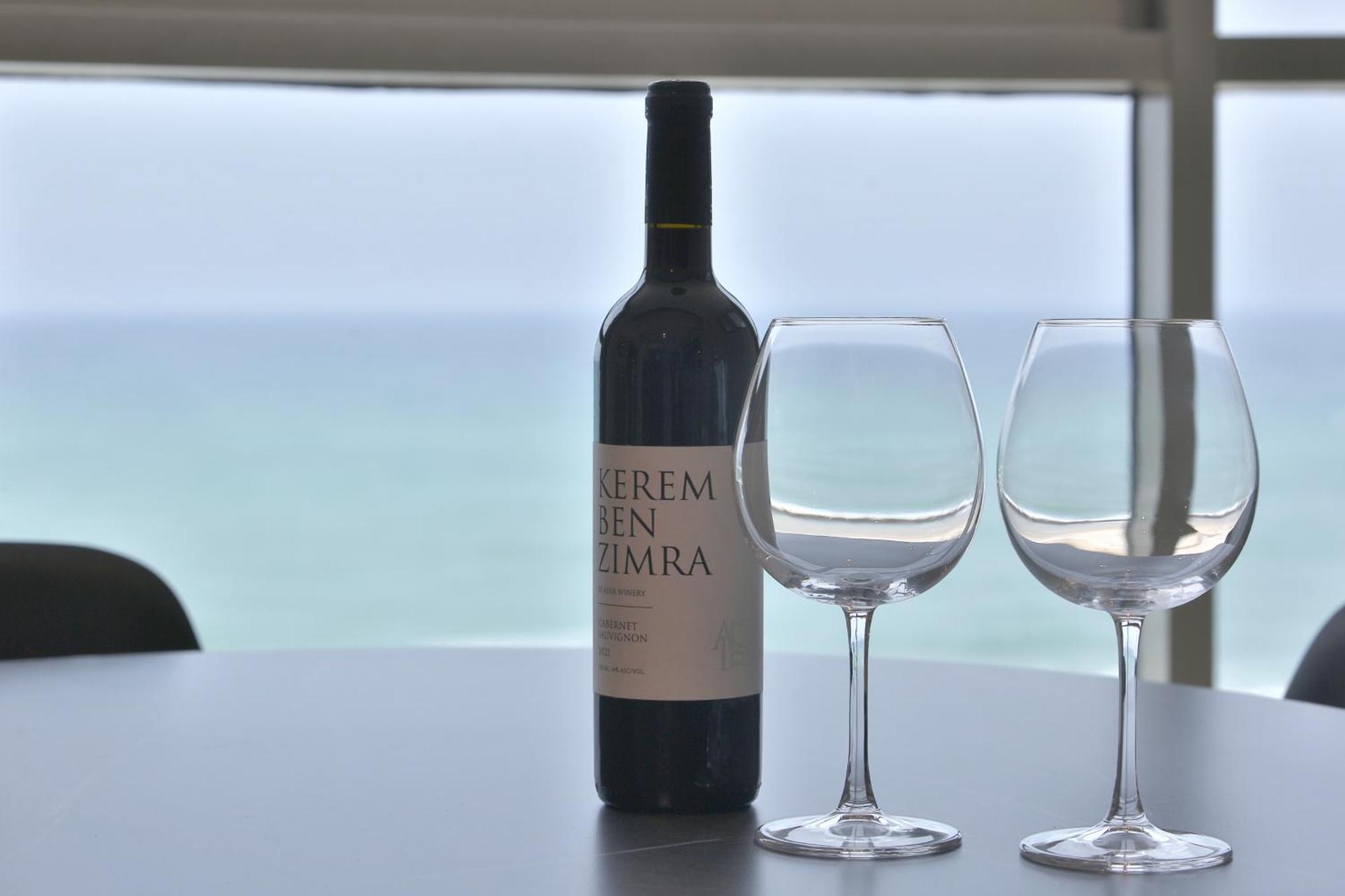 Luxury Suites By Notaly Ariel - Carmel Beach Hayfa Oda fotoğraf