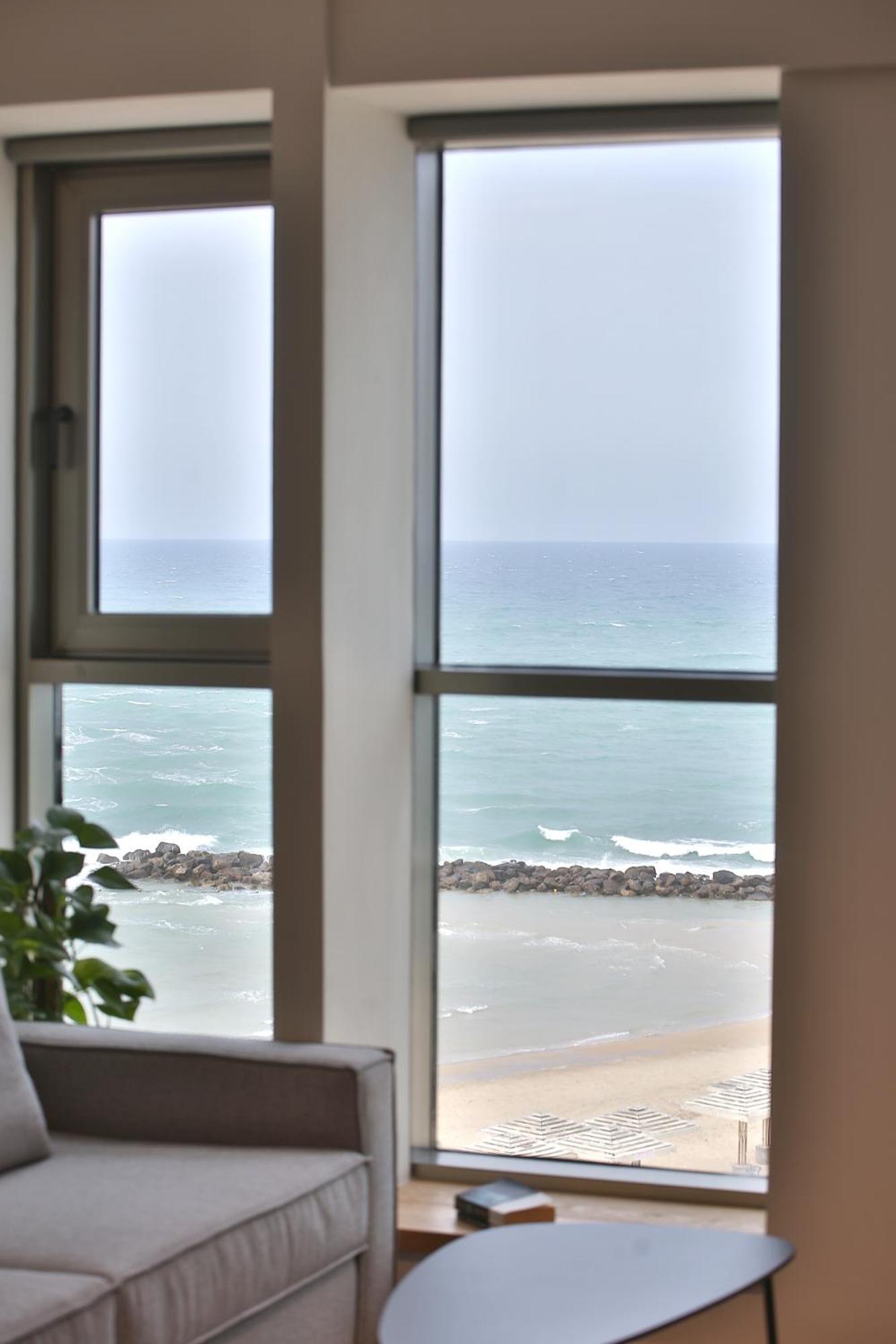 Luxury Suites By Notaly Ariel - Carmel Beach Hayfa Oda fotoğraf