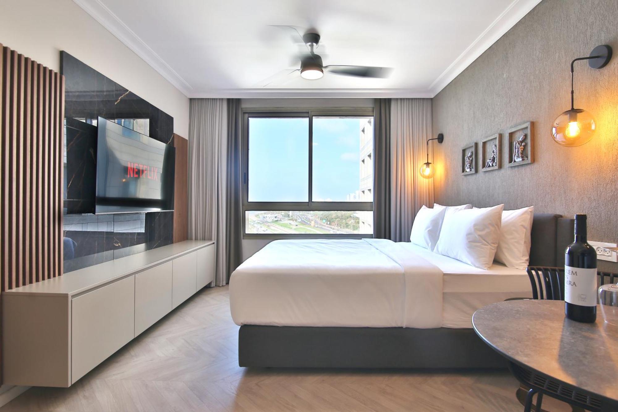 Luxury Suites By Notaly Ariel - Carmel Beach Hayfa Dış mekan fotoğraf